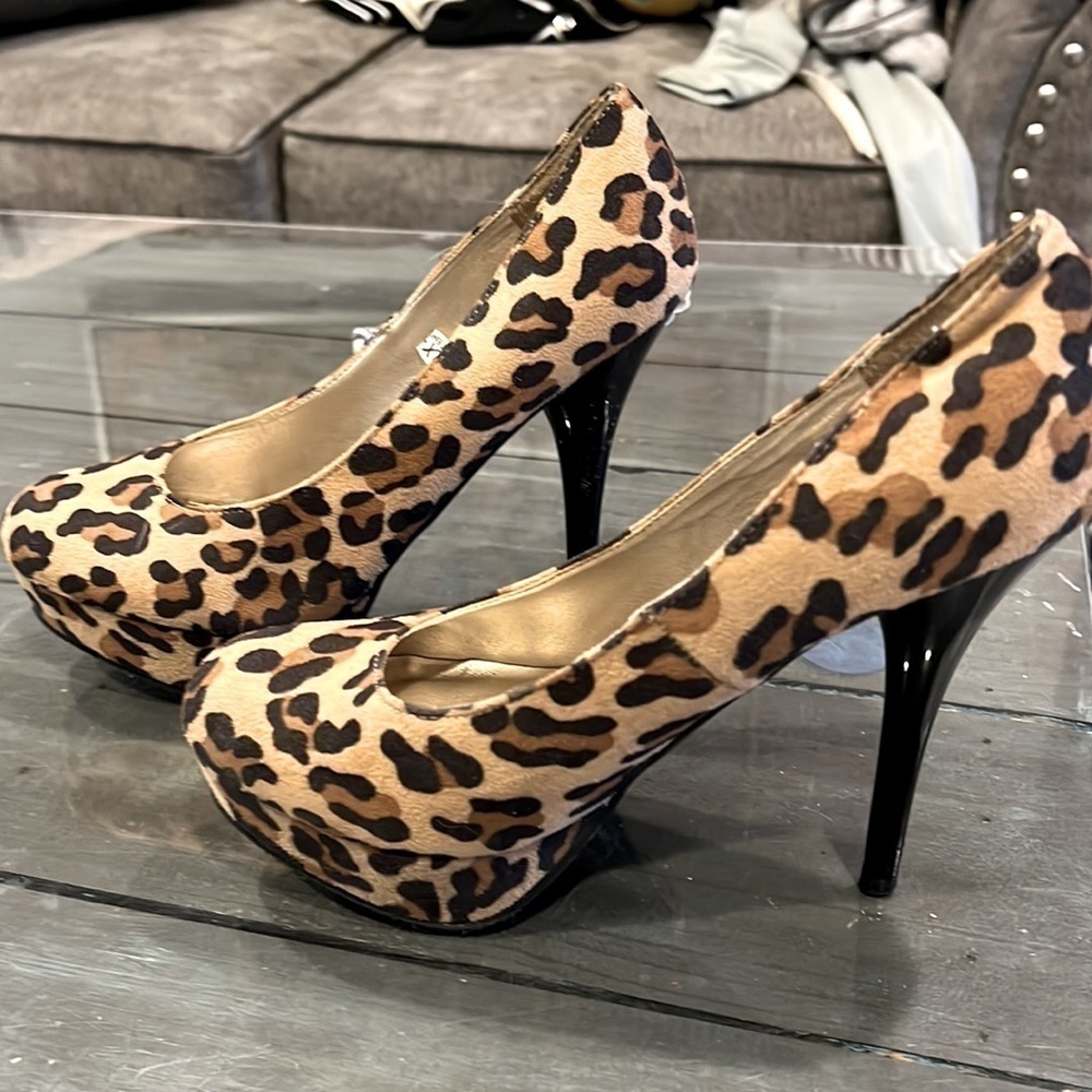 Leopard print stilettos neverworn